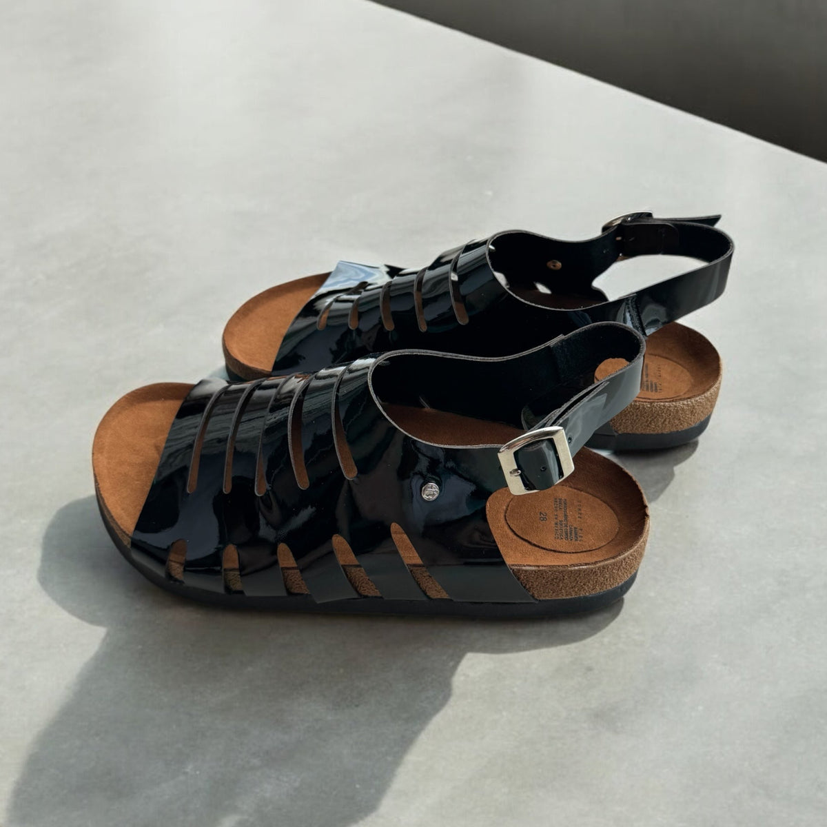LÍNEA NOBLE SANDAL - UNISEX