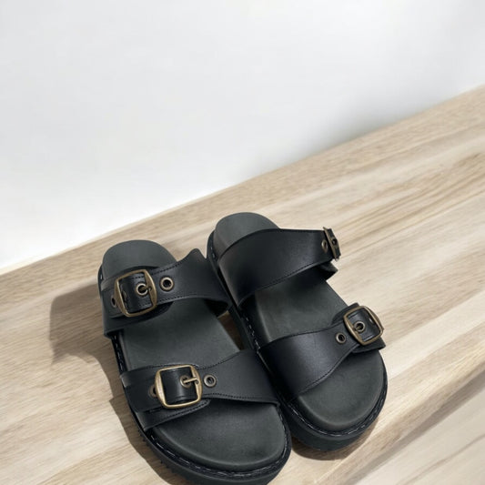 BUCKLED BOLD SANDAL - WOMEN
