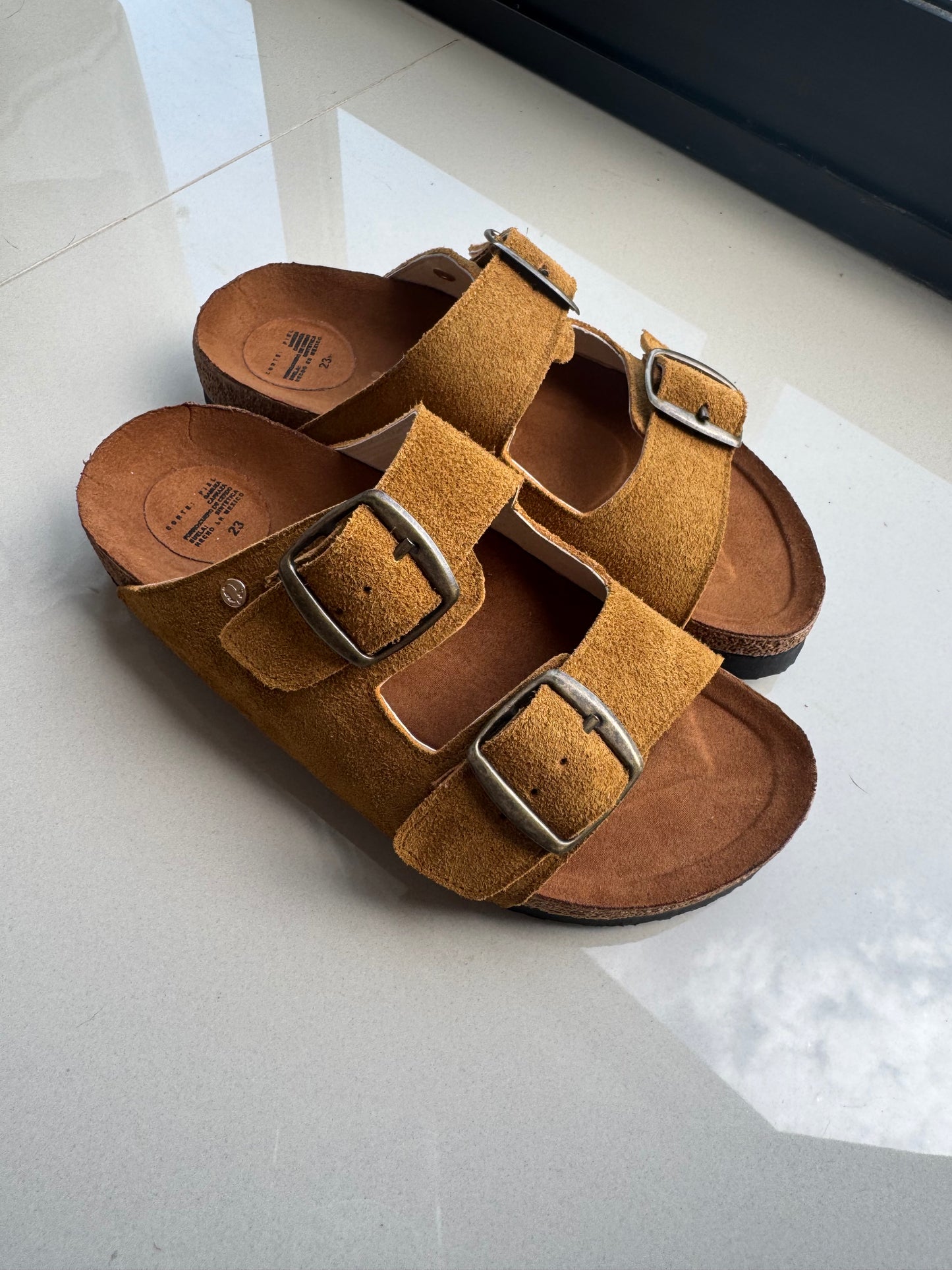 URBAN COMFORT SANDAL - UNISEX