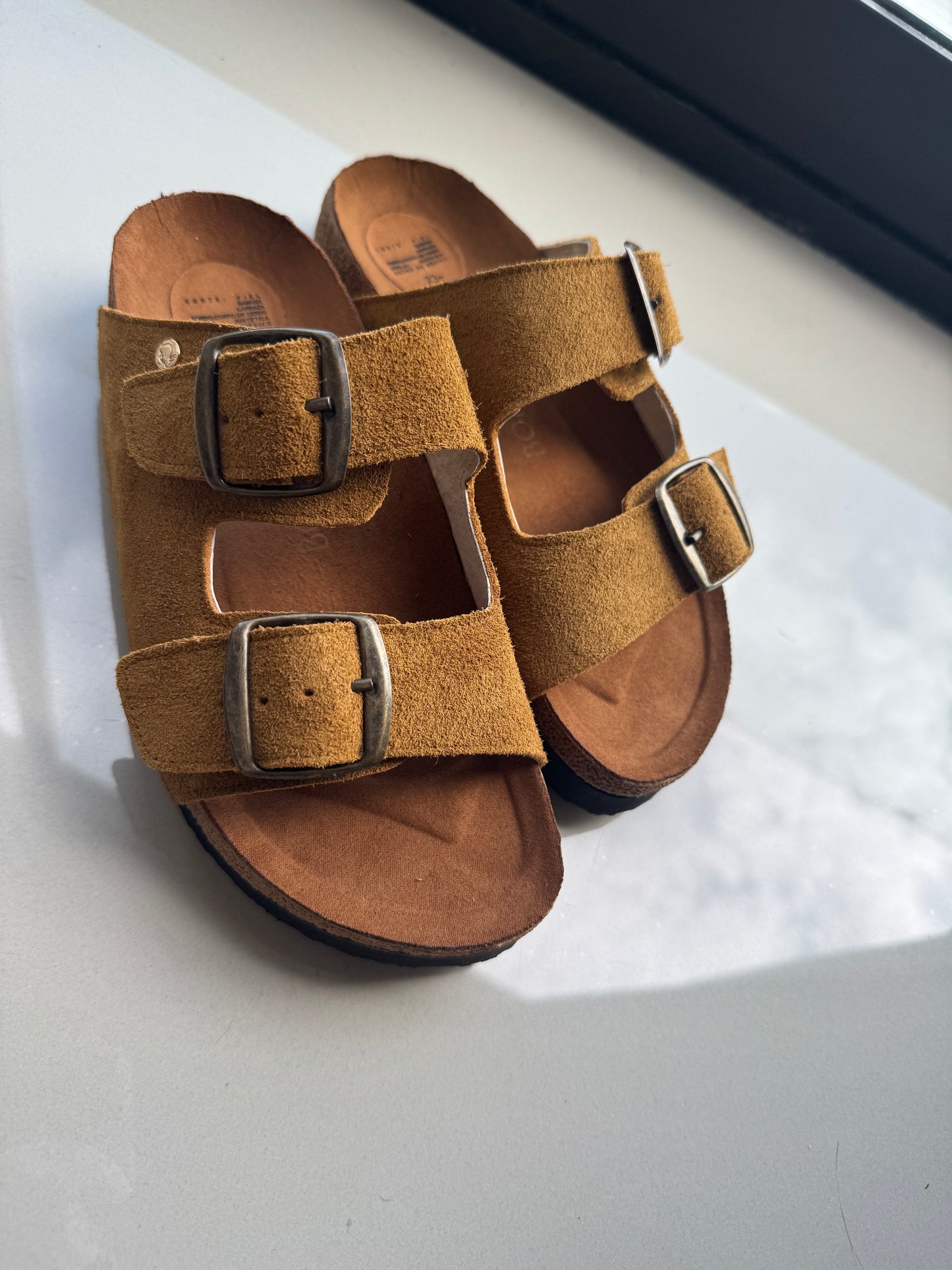 URBAN COMFORT SANDAL - UNISEX