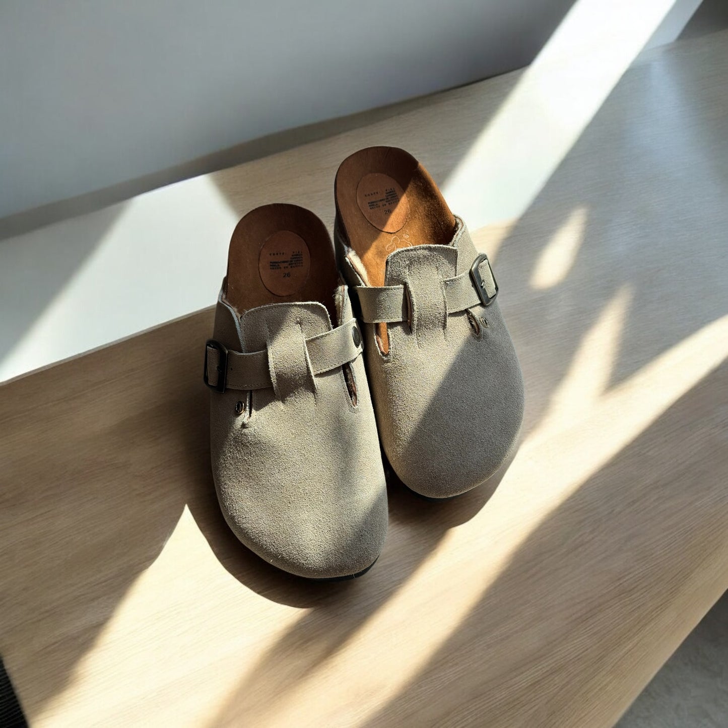 BONNI CLÁSICO GAMUZA - UNISEX