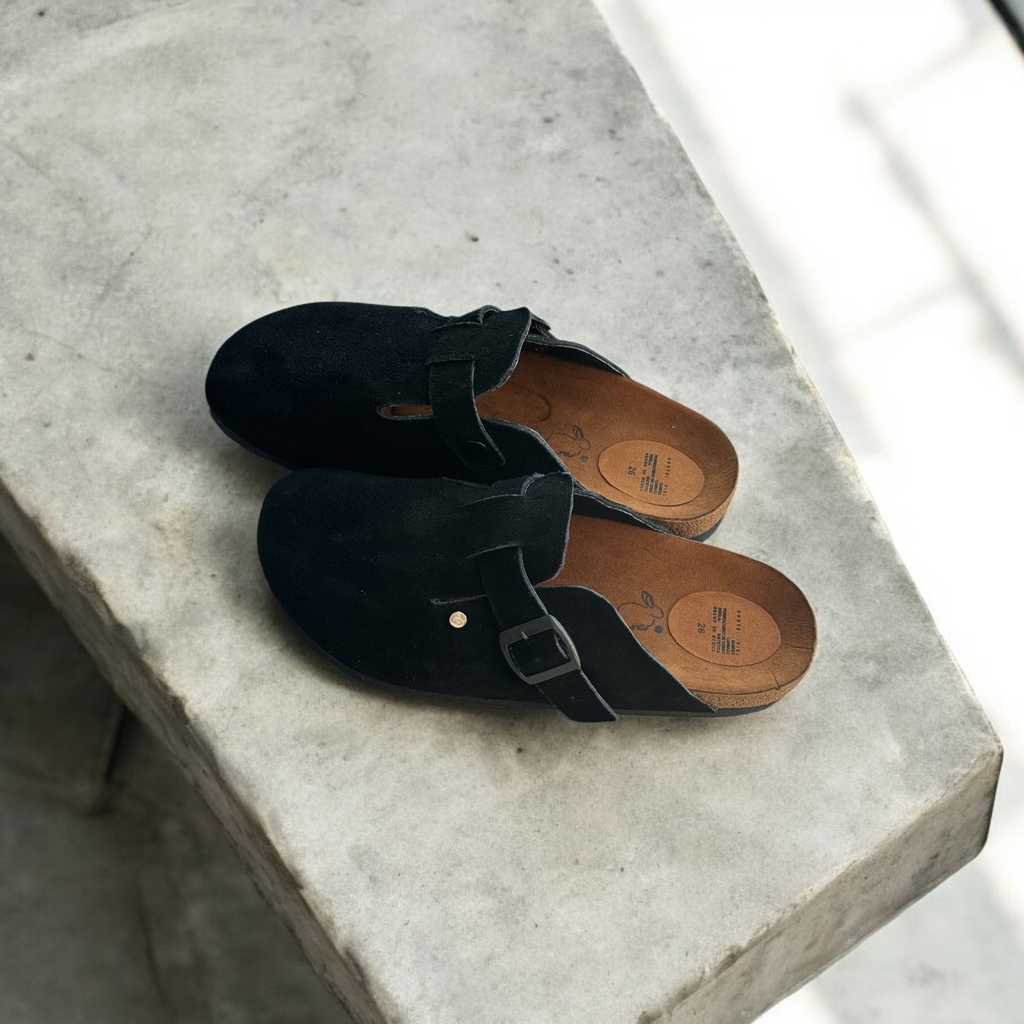 BONNI CLÁSICO GAMUZA - UNISEX