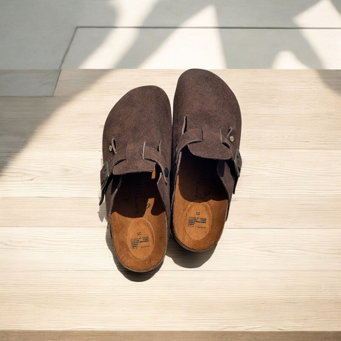 BONNI CLÁSICO GAMUZA - UNISEX