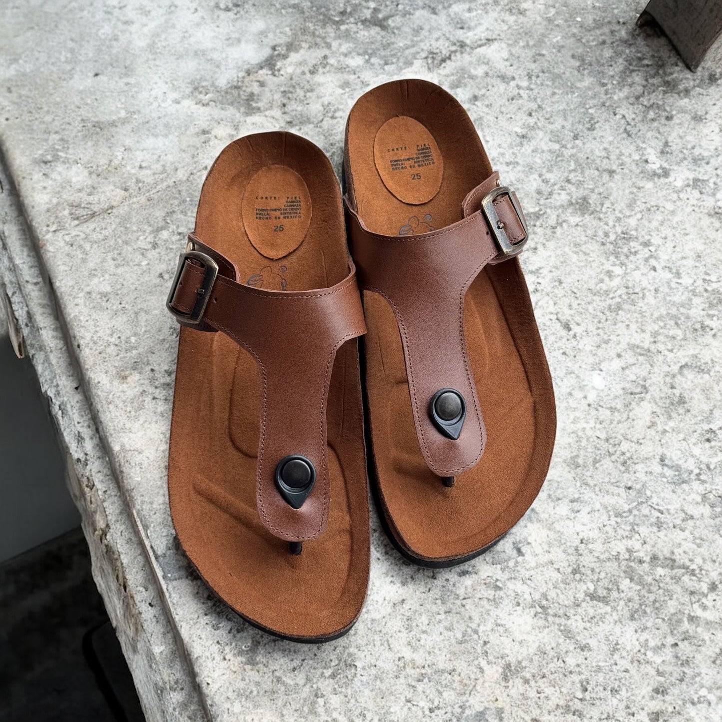 RAÍZ SANDAL - UNISEX